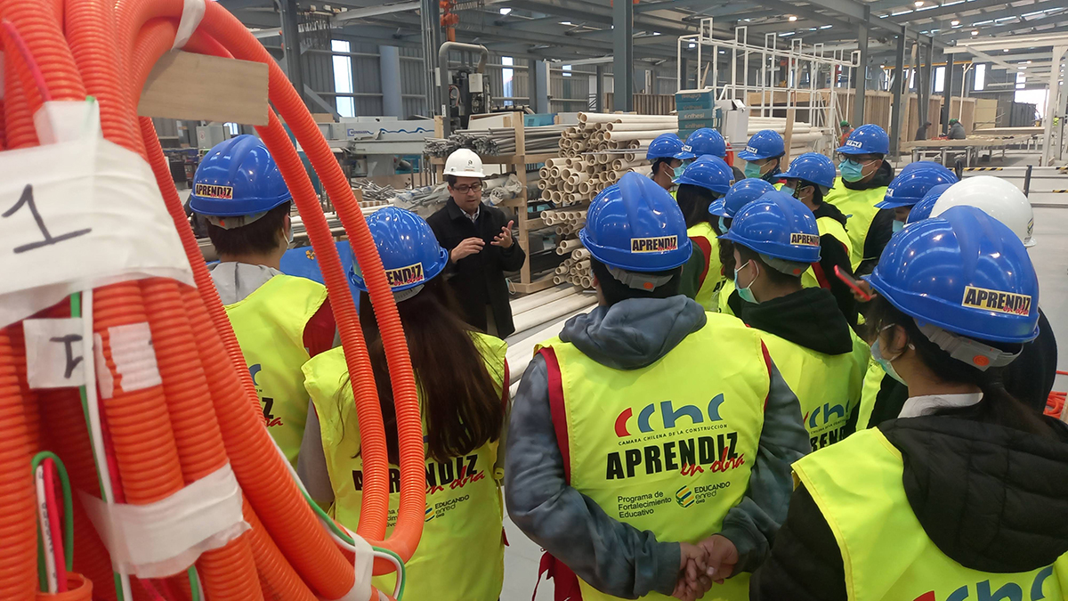 Enriquecedora jornada de aprendizaje vivieron estudiantes de Cabrero