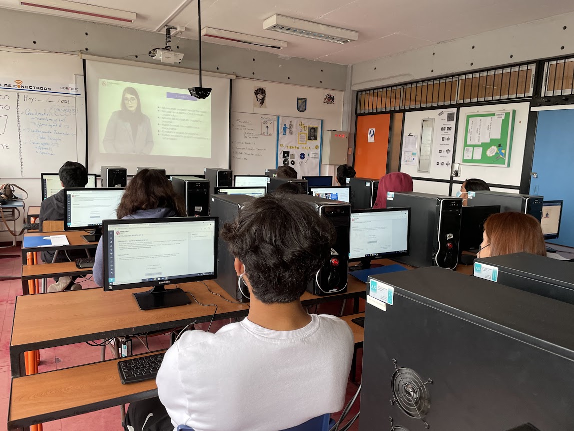 ENAP Refinería Bío Bío disponibiliza becas de inserción laboral para estudiantes